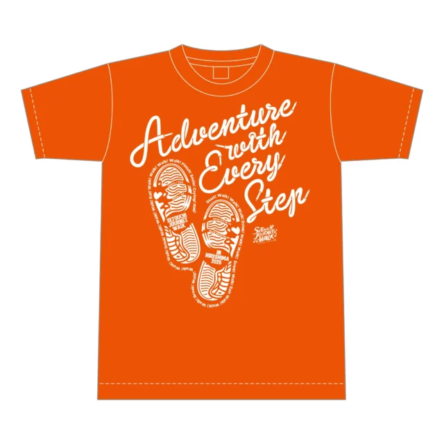 【Tシャツデザイン完成！】

大会オリジナルTシャツのデザインが完成しました！

「Adventure with Every Step（一歩一歩が冒険）」

そんなメッセージを込めたデザインです！

このTシャツを着て一歩を踏み出そう！

※一部デザインが変更になる場合があります。イメージ図はデザインを分かりやすく大きめに表示しております。実際の商品はプリントサイズが仕上がりイメージと異なります。