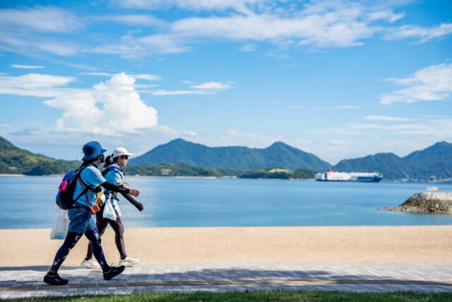 【新年のご挨拶】
せとうちジャーニーウォーク広島のアカウントを見てくださっている皆さま、新年あけましておめでとうございます。

昨年度は1000人に近いウォーカーの皆様にご参加いただきました。
ご参加いただいた皆さま、そして道中で温かく迎えてくださった地域の皆さまに、あらためて感謝申し上げます。

現在、次回のジャーニーウォークでは、ルートやチェックポイントの内容を見直し、よりワクワクする“せとうちの旅”を体験していただけるよう準備を進めています。

開催時期やエントリー方法などの詳細は、準備が整い次第本アカウントでお知らせしますので、ぜひ続報を楽しみにお待ちください。

今年も、よろしくお願いいたします。